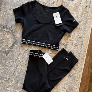 Nike essentials swoosh crop tee and legging set